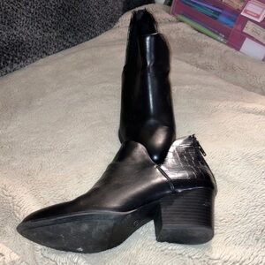 🧜‍♀️ SO Booties, size 8